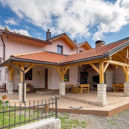 Amazing Home In Vrzici With Jacuzzi المظهر الخارجي الصورة